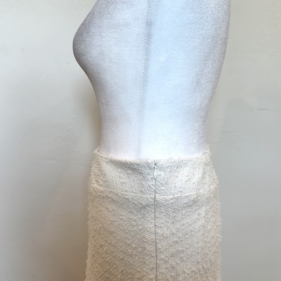 Louis Verdad White High Waist Skirt - Lace Eyelet Detail - Women’s Small - Picture 4 of 7
